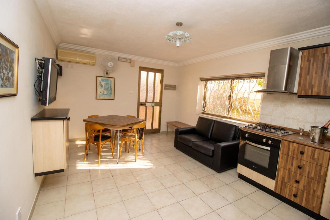 Tranquil Villa Apartments Units Mellieħa Екстериор снимка