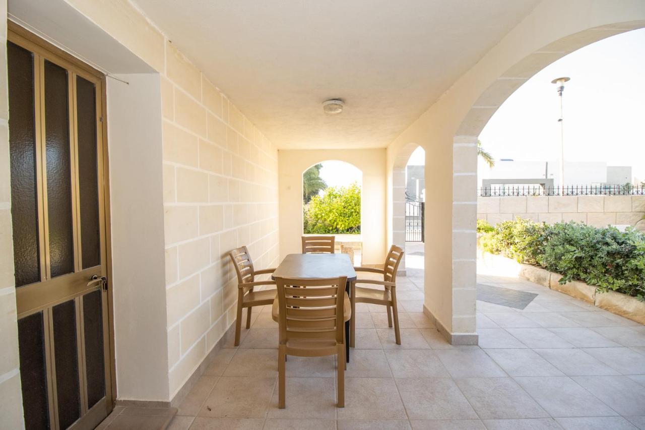 Tranquil Villa Apartments Units Mellieħa Екстериор снимка