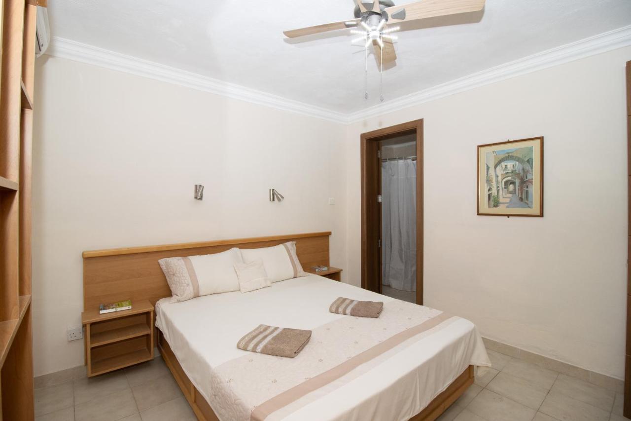 Tranquil Villa Apartments Units Mellieħa Екстериор снимка