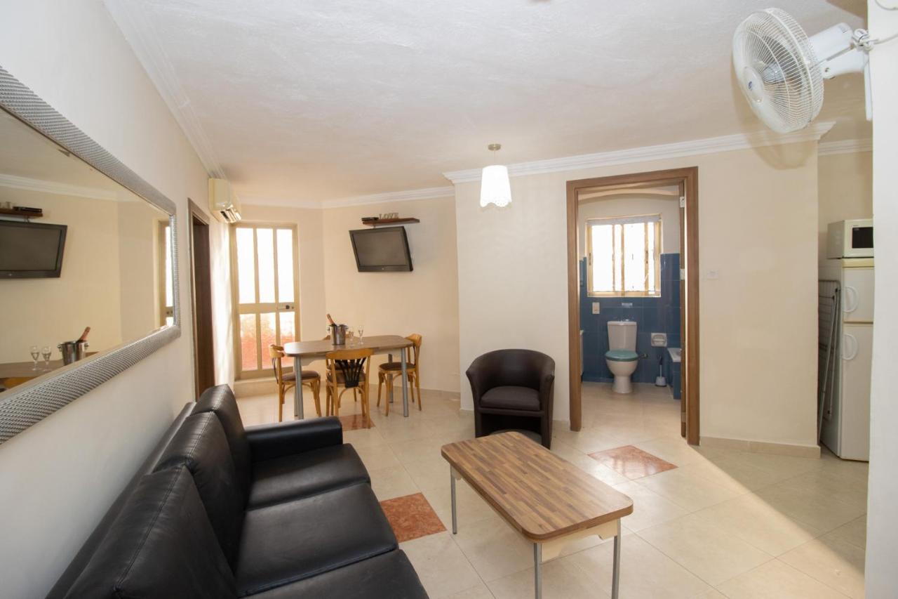 Tranquil Villa Apartments Units Mellieħa Екстериор снимка