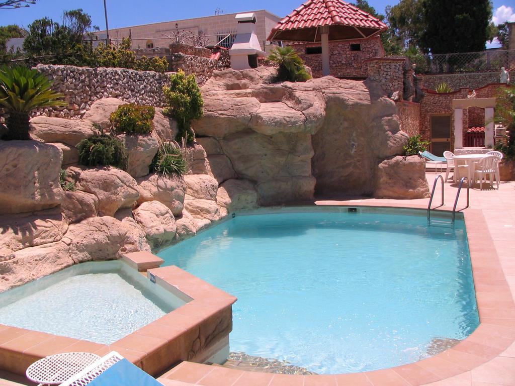Tranquil Villa Apartments Units Mellieħa Екстериор снимка