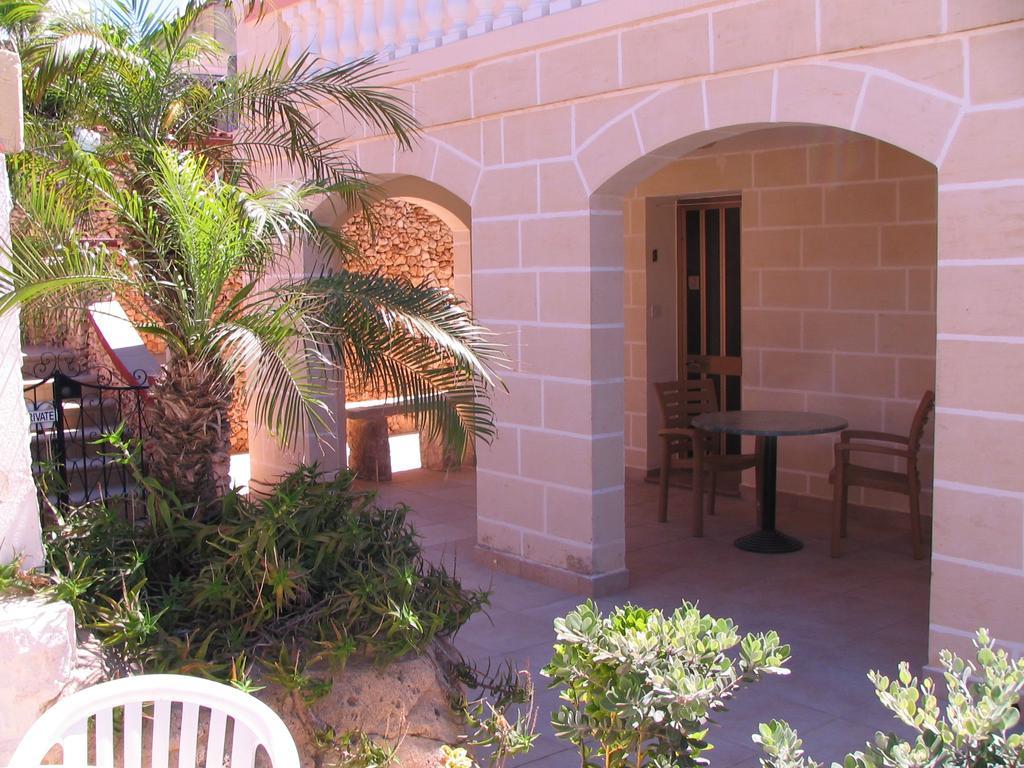 Tranquil Villa Apartments Units Mellieħa Екстериор снимка